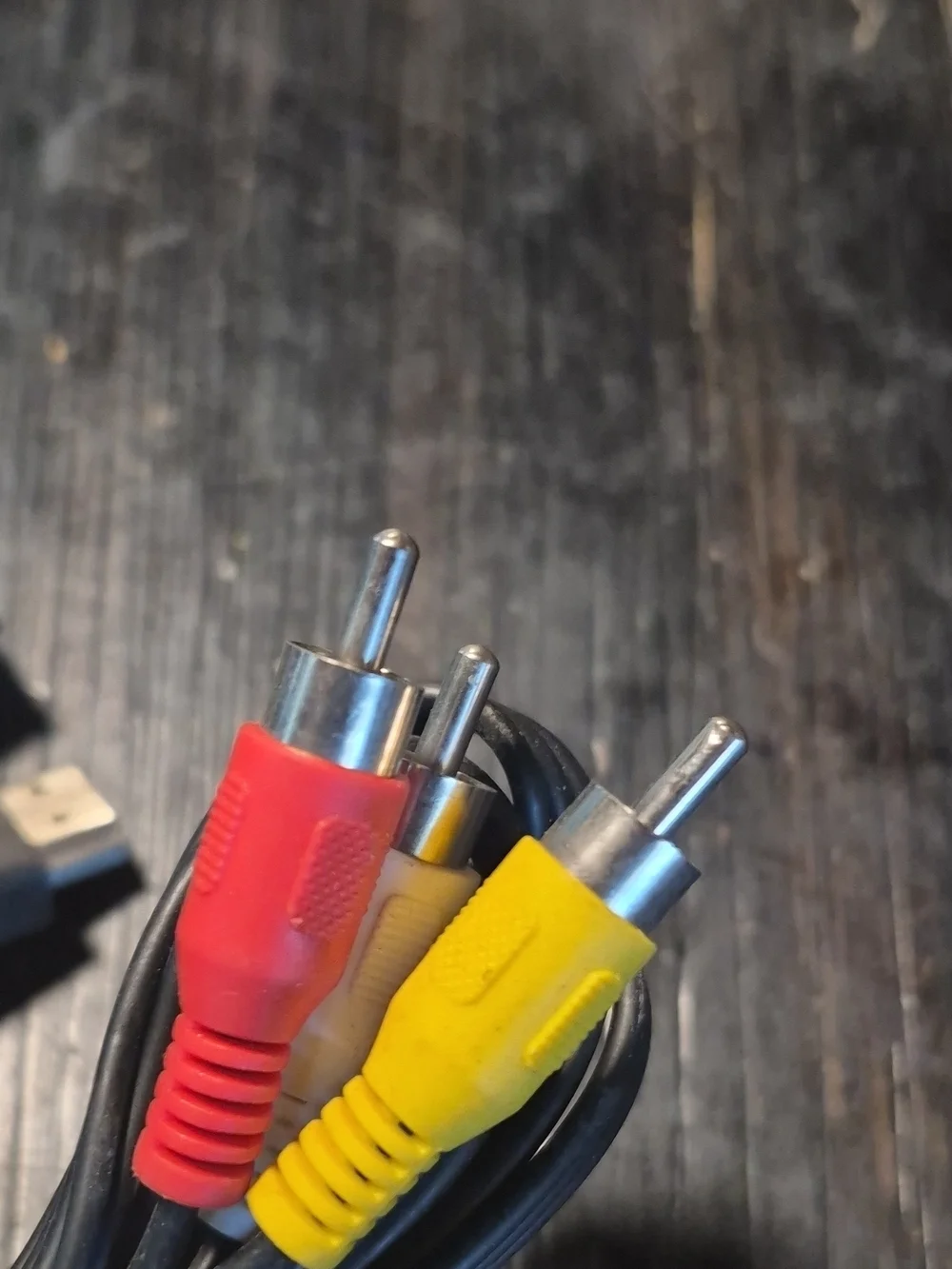Black AV and HDMI Cables Bundle - Red/White RCA Connector